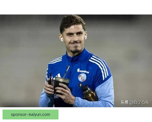 法甲新星横空出世，年轻球员在赛季开局中表现亮眼，备受关注