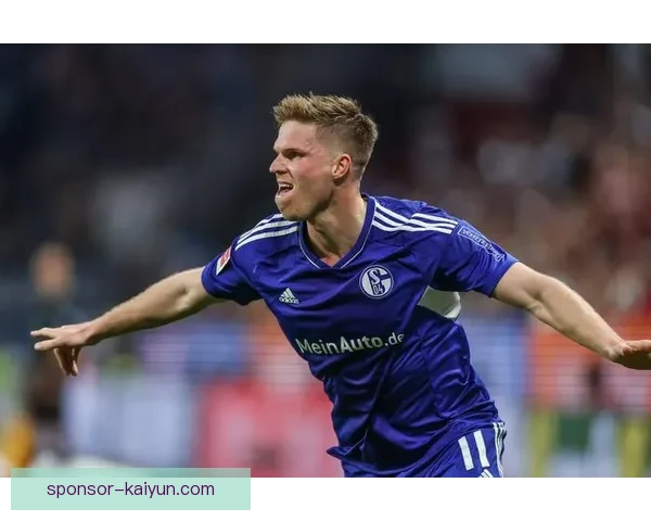 赖斯在国家队的表现稳健，备受关注的中场新星状态回暖。