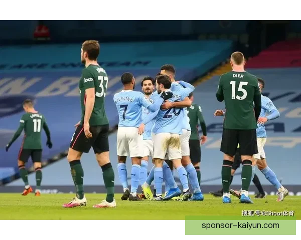 德凯特拉雷在新赛季中的状态回暖，显示出其持续提升的潜力与表现。