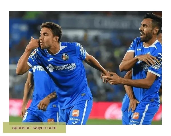 西甲皇家社会中场控制表现稳健，团队配合日益默契